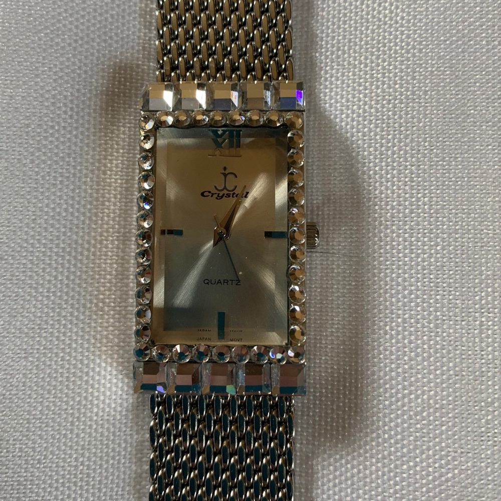 Working Jimmy Crystal Silver Watch with Mesh Band and Brand New Battery!
